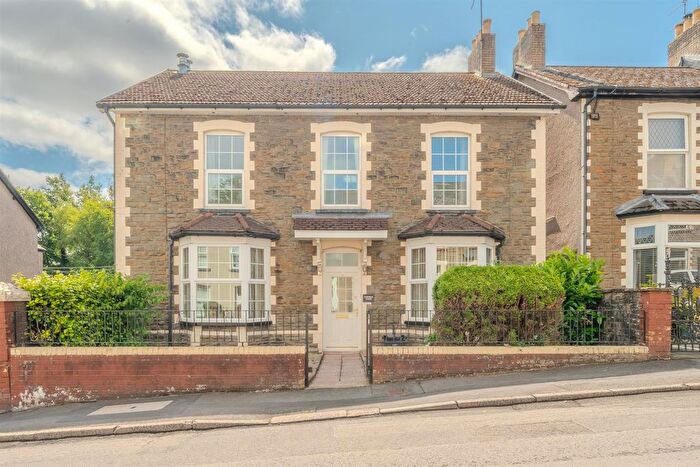 5 Bedroom Detached House For Sale In Hanbury Road, Pontnewynydd, Pontypool, NP4