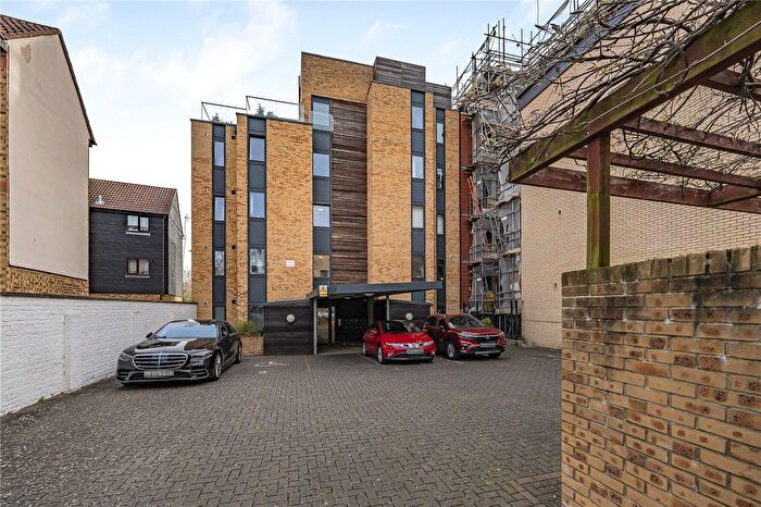 2 Bedroom Flat For Sale In Versatile House, Yiewsley, UB7