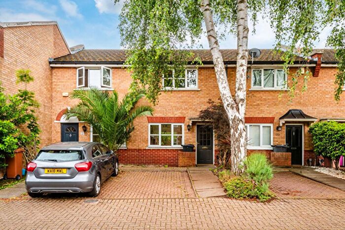 2 Bedroom Property For Sale In Balcorne Street, London, E9