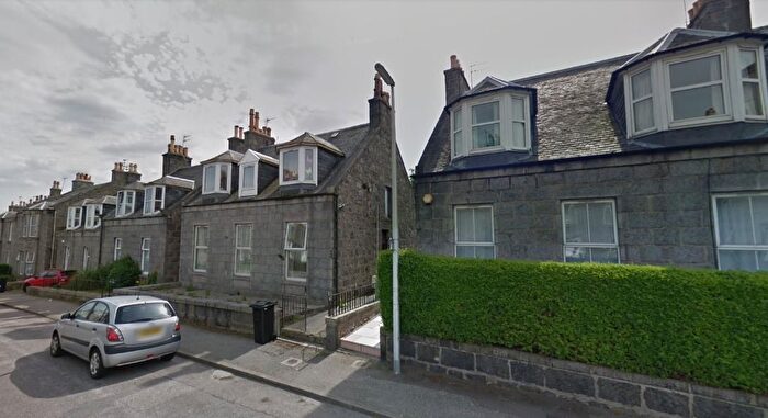 3 Bedroom Flat To Rent In Erskine Street, City Centre, Aberdeen, AB24