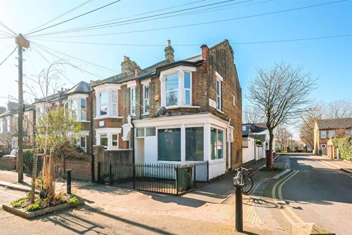 1 Bedroom Flat To Rent In St. Barnabas Road, Walthamstow, E17