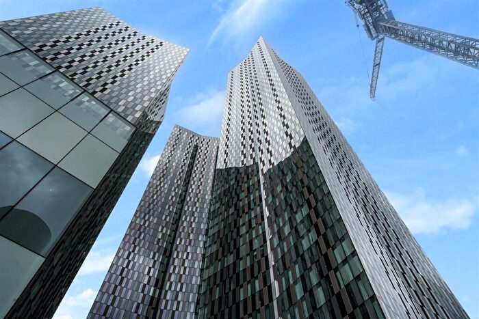 2 Bedroom Apartment To Rent In Owen Street, Manchester, M15