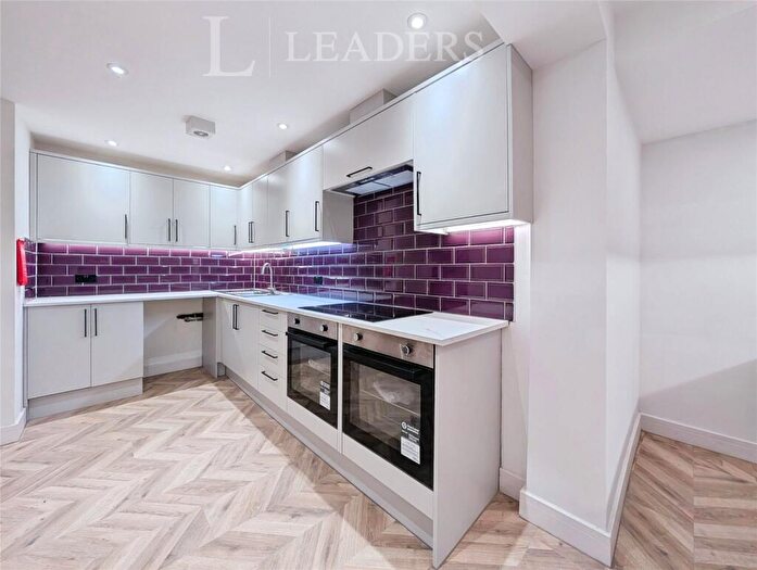 Studio To Rent In Shinwell Walk, Henderson Road, Crawley, RH11