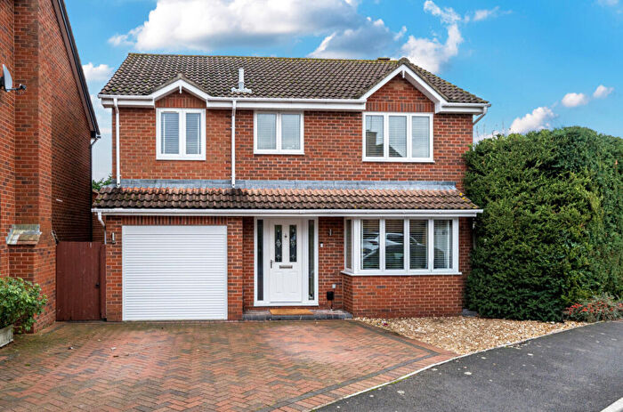 4 Bedroom Detached House For Sale In Thetford Gardens, Chandler's Ford, Hampshire, SO53