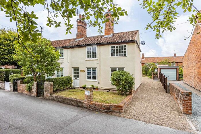 3 Bedroom Semi Detached House For Sale In Chapel Lane, Farnsfield, NG22