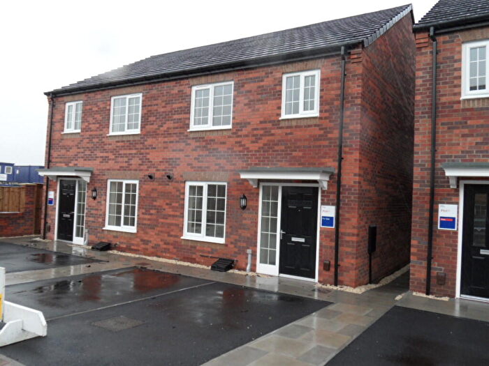3 Bedroom Semi-Detached House To Rent In Bakewell Gardens, Catcliffe, S0