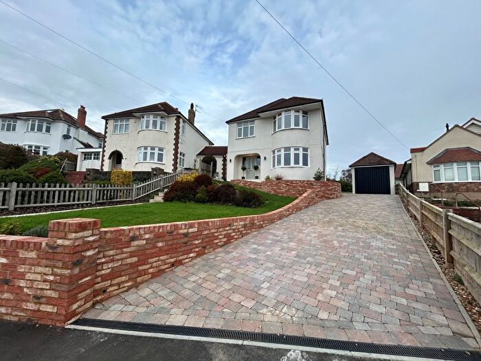 3 Bedroom Detached House For Sale In Glassenbury Drive, Bexhill On Sea, TN40