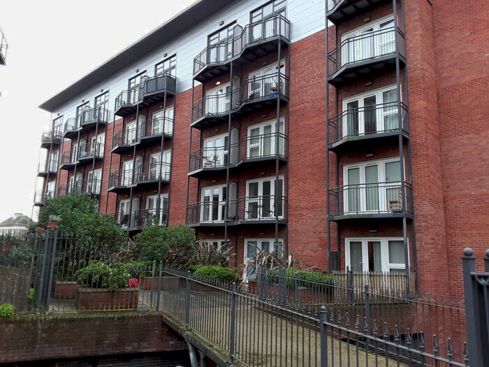 Studio To Rent In New North Road, Exeter, EX4