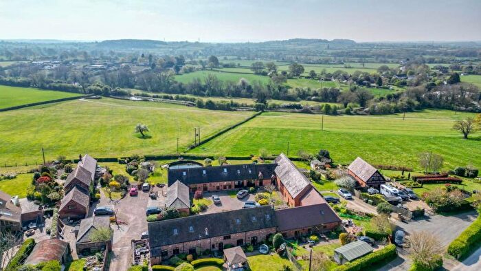 3 Bedroom Barn Conversion For Sale In Sugarbrook Lane, Stoke Pound, B60