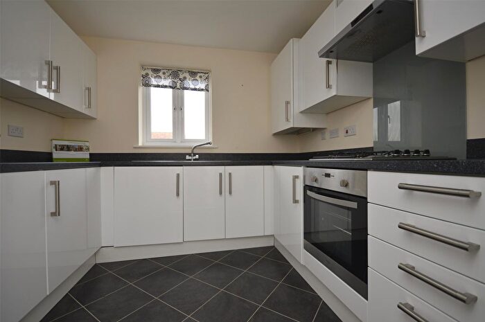 2 Bedroom Flat To Rent In Renard Rise, Ebley, Stonehouse, GL10