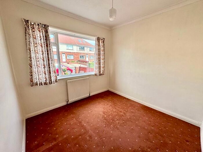2 Bedroom Flat For Sale In Sydney Grove, Sunholme Estate, Wallsend, NE28