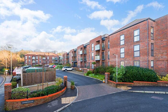 2 Bedroom Apartment To Rent In Lower Turk Street Alton, GU34