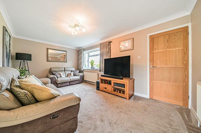 3 Bedroom Terraced House For Sale In Thatcham, Berkshire, RG18