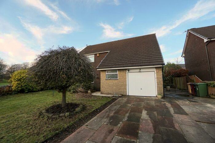 4 Bedroom Detached House To Rent In Wendover Drive, Ladybridge, BL3