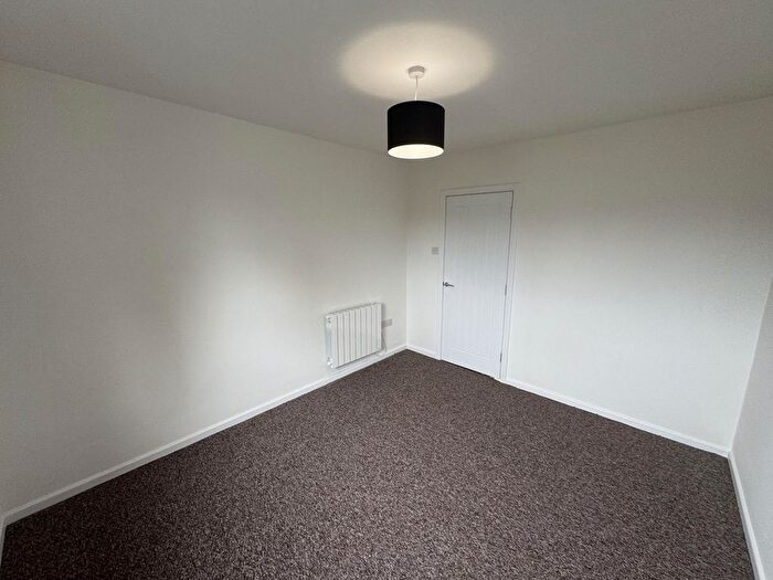 2 Bedroom Flat To Rent In Brington Place, Dundee, DD4