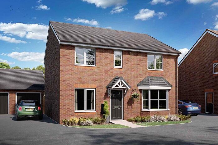 4 Bedroom Detached House For Sale In Banbury Road, Warwick, Warwickshire, CV34