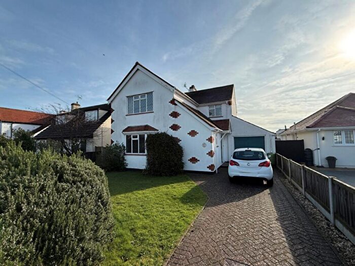 4 Bedroom Detached House For Sale In Walton Road, Frinton-on-sea, CO13