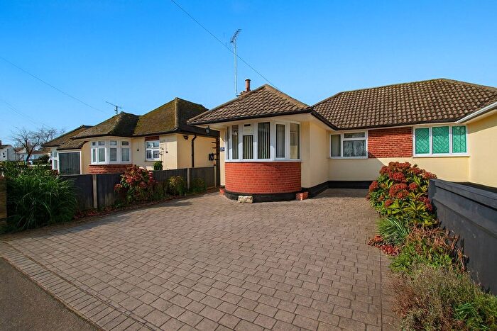2 Bedroom Semi Detached Bungalow For Sale In Gaston Bridge Road, Shepperton, TW17