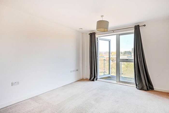 1 Bedroom Flat For Sale In Austen House, Guildford, GU1