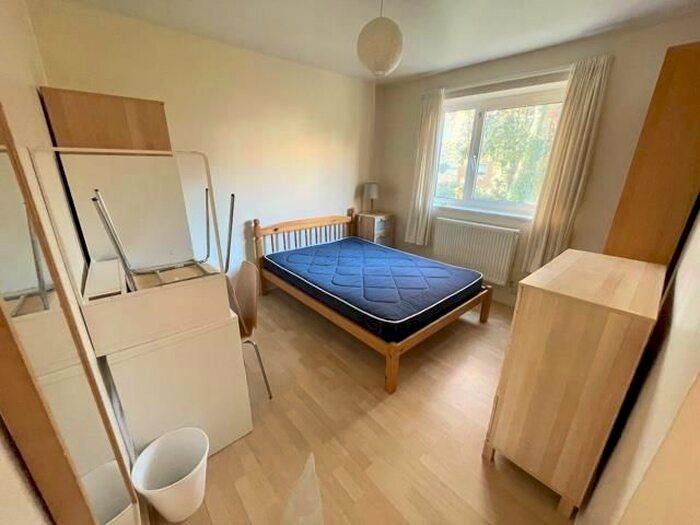 5 Bedroom Maisonette To Rent In Farlington Place, London SW15