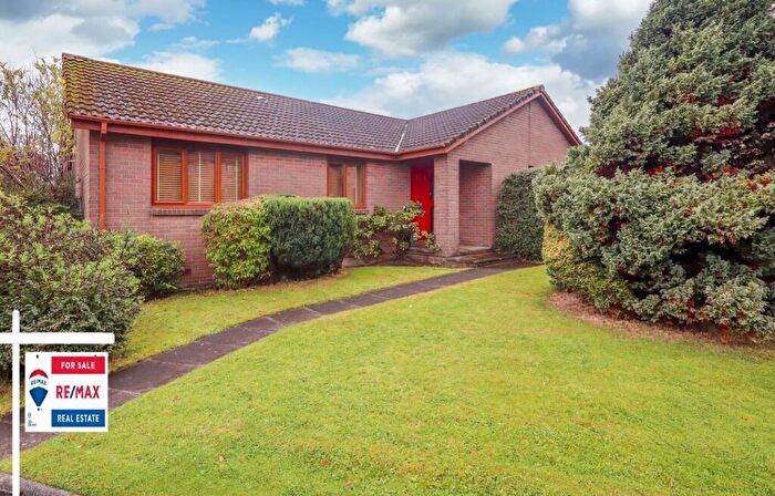 3 Bedroom Detached Bungalow For Sale In Herd Green, Deer Park, Livingston, EH54