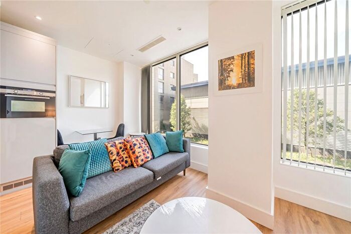 Studio To Rent In West Gate, Ealing, W5