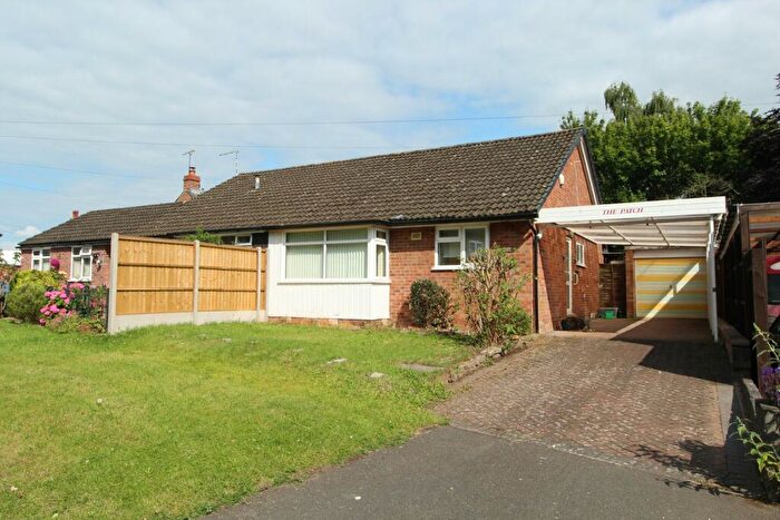 2 Bedroom Semi-Detached Bungalow For Sale In Poultney Lane, Kimcote, LE17