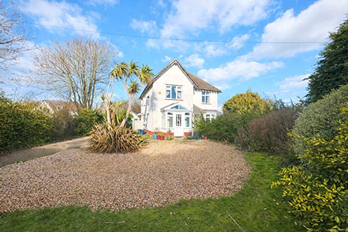 3 Bedroom Detached House For Sale In New Road, Bournemouth, Dorset, BH10