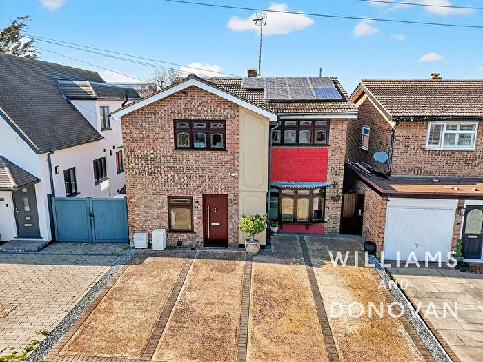 3 Bedroom Detached House For Sale In Manor Road, Benfleet, SS7