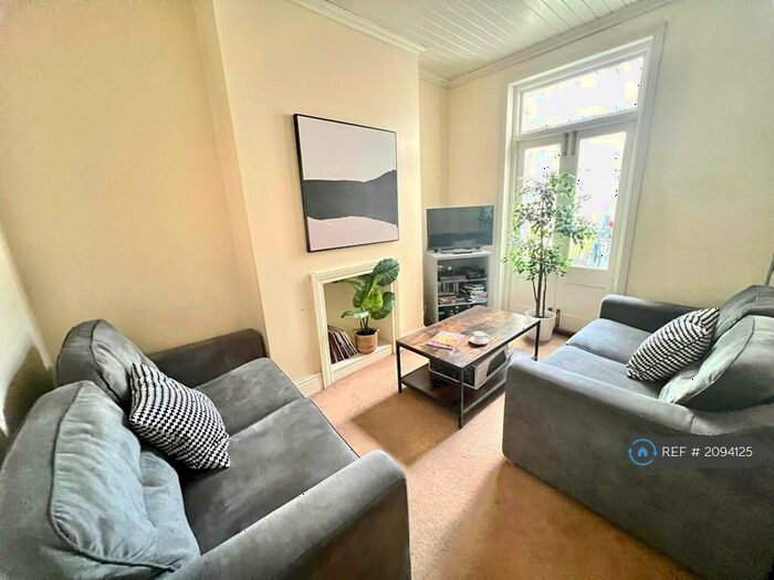 4 Bedroom Terraced House To Rent In Oxford Road, Exeter, EX4