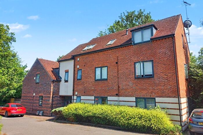 2 Bedroom Flat For Sale In Kings Worthy, SO23