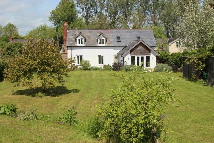 3 Bedroom Cottage For Sale In Cross Keys, Hereford, HR1