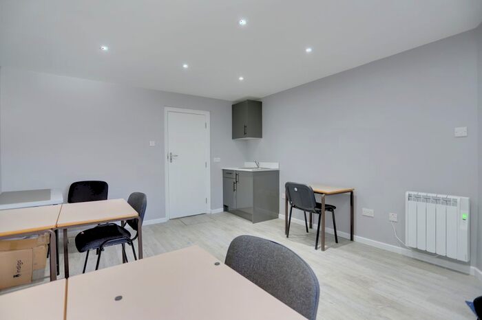 Garage / Parking To Rent In The Broadway, London, N14