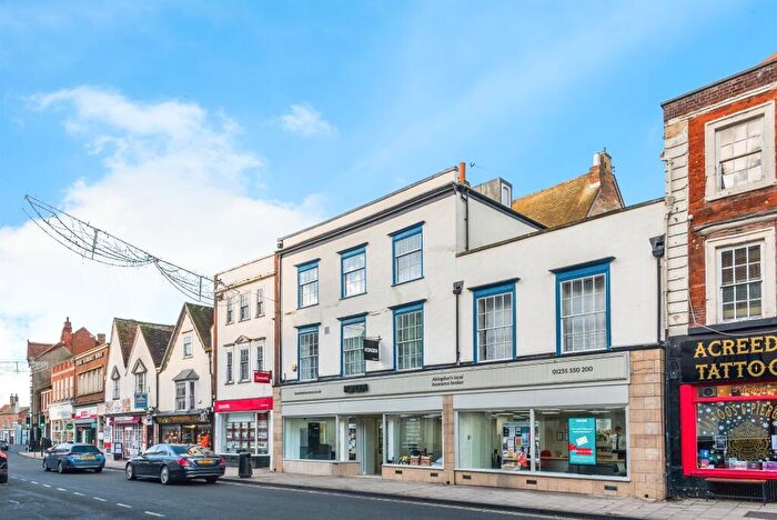 2 Bedroom Apartment For Sale In Bury Street, Abingdon, OX14