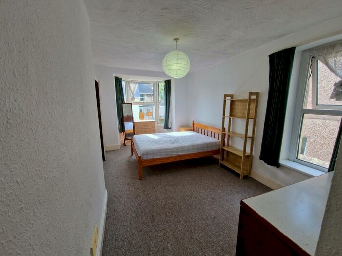 5 Bedroom House To Rent In Greenbank Avenue St Judes, PL4