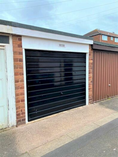 Parking/garage To Rent In Eastbourne Road, Blackpool, FY4