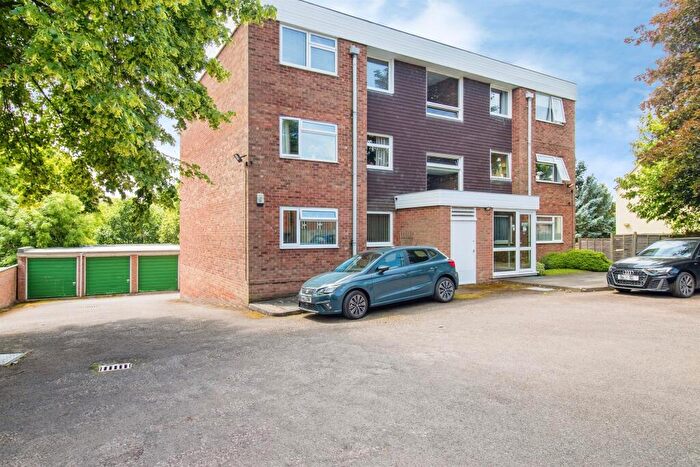 2 Bedroom Flat For Sale In Birmingham Road, Coventry, CV5