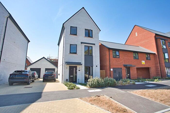 4 Bedroom Detached House For Sale In Grenadier Drive, Folkestone, Kent, CT20