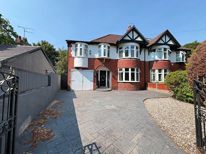 5 Bedroom Semi Detached House For Sale In Hall Lane, Maghull, L31