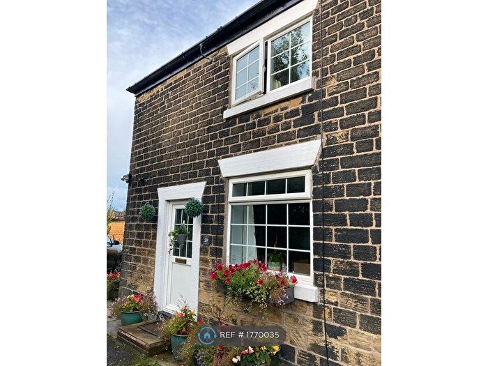 2 Bedroom Semi-Detached House To Rent In Upholland Road, Wigan, WN5