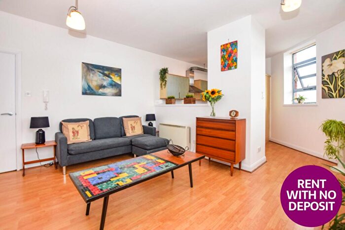 1 Bedroom Flat To Rent In Tobacco Factory Phase, Ludgate Hill, Noma, Manchester, M4