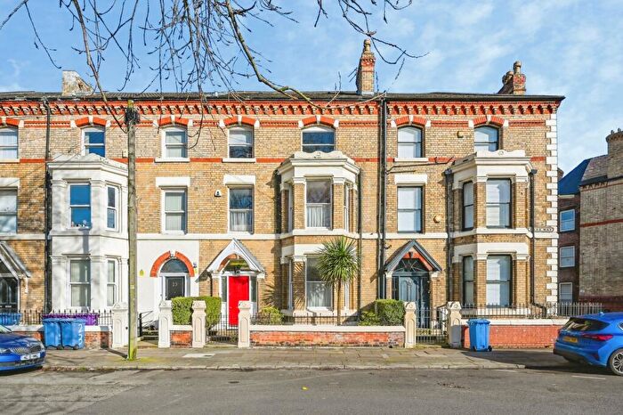 6 Bedroom Terraced House For Sale In Park Way, Liverpool, Merseyside, L8