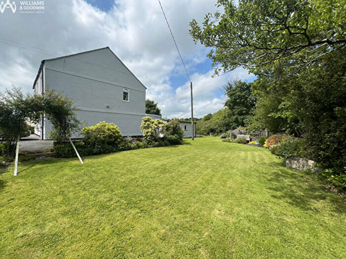 4 Bedroom Detached House For Sale In Clai Road, Llangefni, Anglesey, LL77