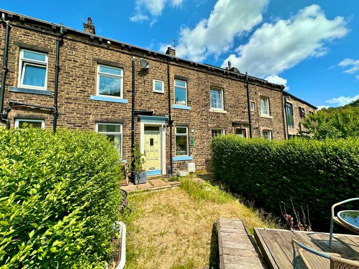 3 Bedroom Terraced House For Sale In Calder View, Todmorden, OL14