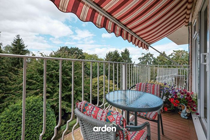 2 Bedroom Flat For Sale In Northwick Road, Bevere, WR3