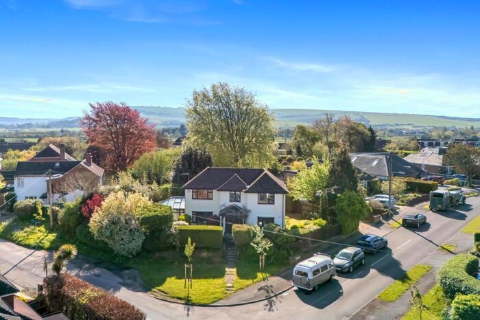 4 Bedroom Detached House To Rent In Saxon Road, Steyning, BN44