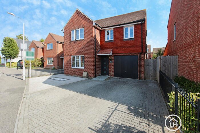 4 Bedroom Detached House For Sale In Wyvern Close, Sittingbourne, ME10