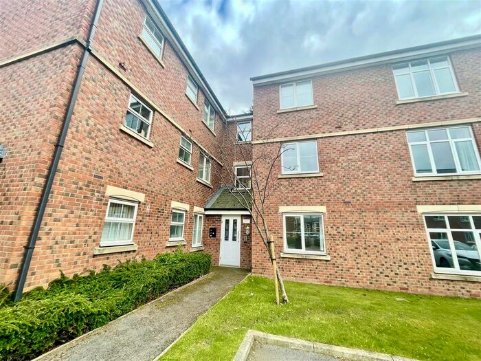 2 Bedroom Flat To Rent In Dorman Gardens, Middlesbrough, TS5