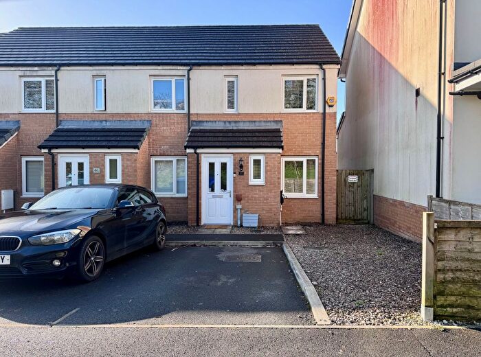 2 Bedroom End Terrace House For Sale In Buttercup Road, Derriford, PL6