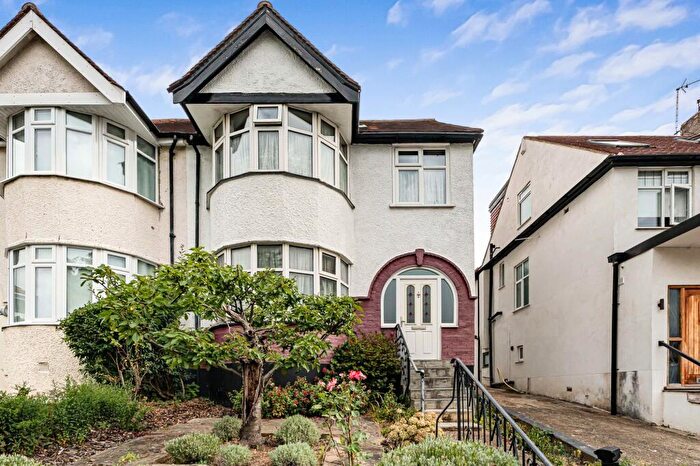5 Bedroom Semi Detached House For Sale In Holders Hill Avenue, London, NW4